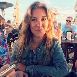 Meet your Posher, Rebecca